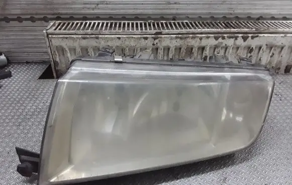 Skoda Fabia Mk1 (6Y) Headlight/headlamp