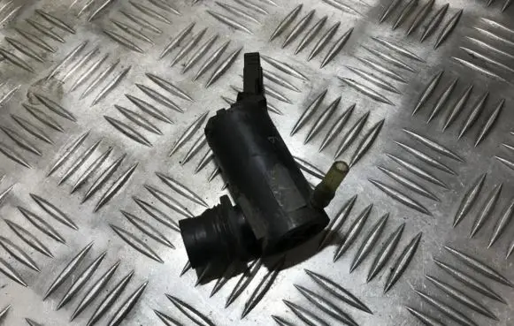 Ford Fiesta Windscreen/windshield washer pump