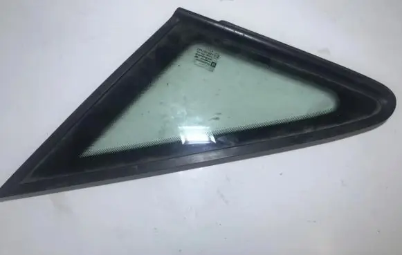 Opel Zafira A Front triangle window/glass 