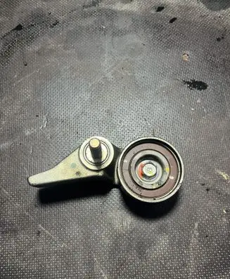 Mitsubishi L200 Timing belt/chain tensioner 