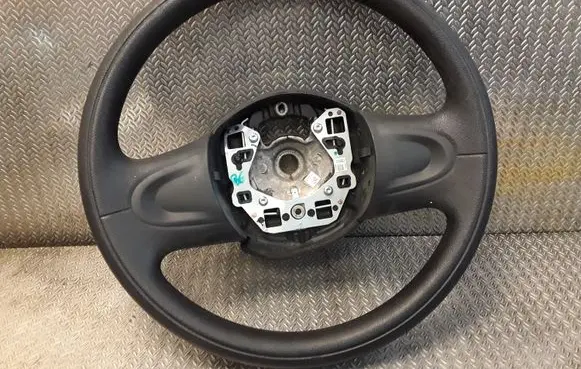 Mini One - Cooper Coupe R56 Steering wheel 2752916
