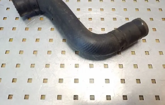 Toyota Land Cruiser (J120) Engine coolant pipe/hose