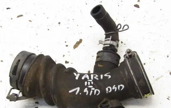 Toyota Yaris Air intake hose/pipe 1788233010