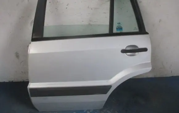 Ford Fusion Rear door