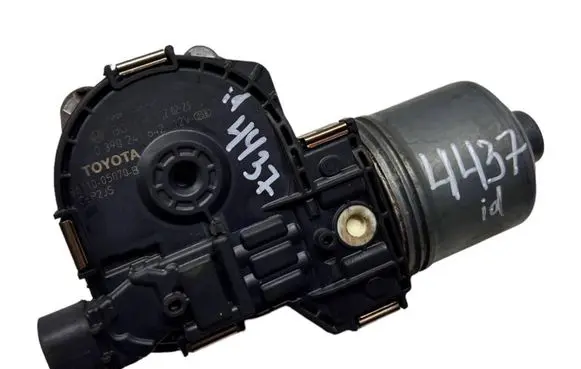Toyota Avensis T270 Wiper motor 8511005070B 0390241642 8511005070