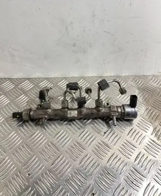 Volkswagen Touran III Fuel main line pipe 04L089G 04L130764C 04L906054