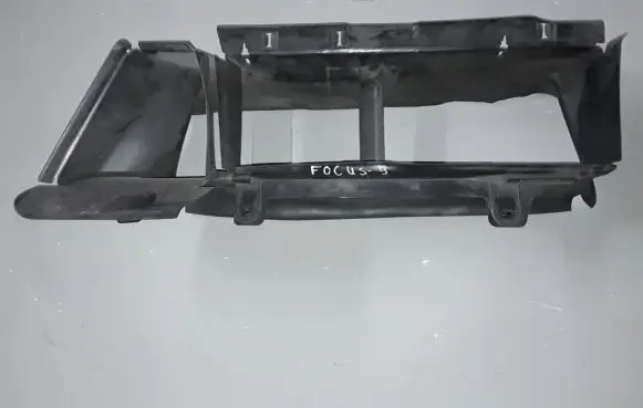 Ford Focus Intercooler air guide/duct channel BM518314C