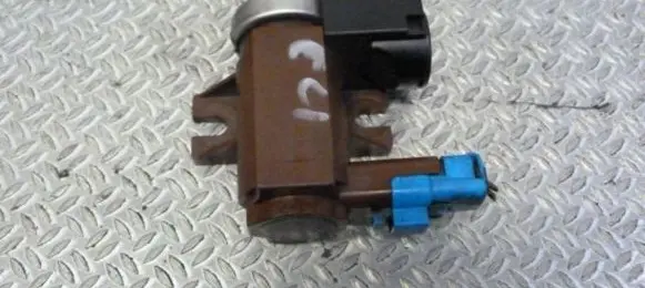 Citroen C4 I Turbo solenoid valve 9654282880
