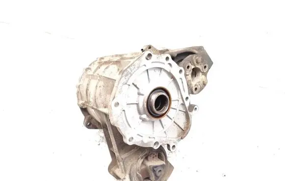 Gearbox transfer box case