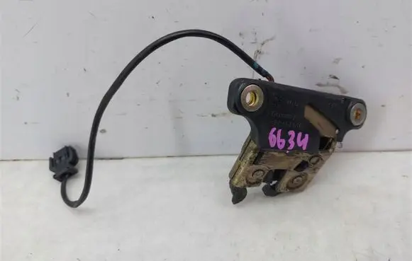 Audi A8 S8 D2 4D Tailgate/trunk/boot lock/catch/latch