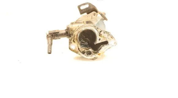Renault Megane III Vacuum pump