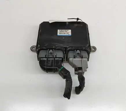 Mitsubishi Outlander Engine control unit/module 1860C102 E6T80772