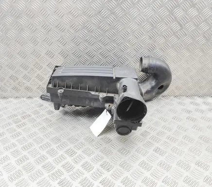 Volkswagen PASSAT CC Air filter box 3C0129601CD 3C0129607BG