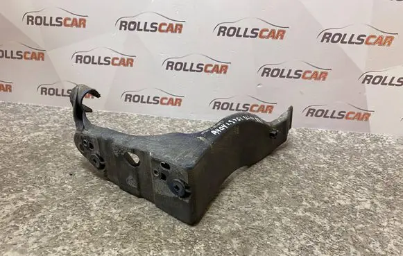 Audi A4 S4 B6 8E 8H Front bumper mounting bracket 8E0821138