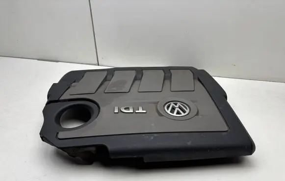 Volkswagen PASSAT B6 Engine cover (trim) 03L103925AT 03L103925BA