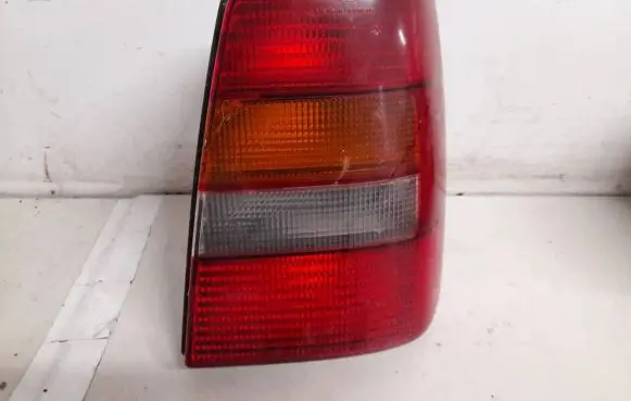 Volkswagen Golf III Rear/tail lights 1h9945112
