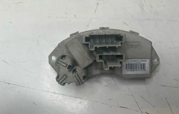 BMW 3 E90 E91 Heater blower motor/fan resistor 985464F 98546407218