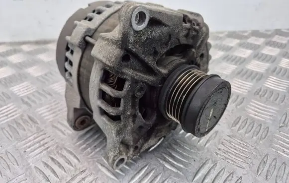 Mercedes-Benz B W246 W242 Generator/alternator A0009061903 0125711030