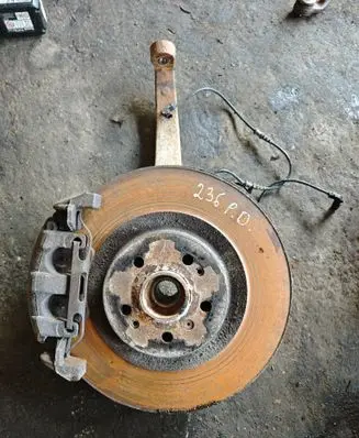 Mercedes-Benz ML W164 Front wheel hub