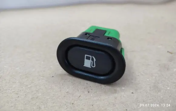 Saab 9-5 Fuel tank opening switch 4617544