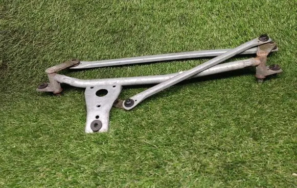 Ford Escape Front wiper linkage 17500AA