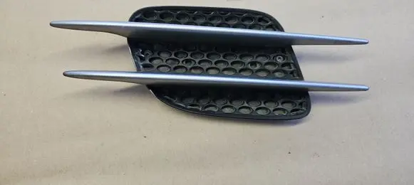Mercedes-Benz SL R230 Fender grill A2306900136 2306900136