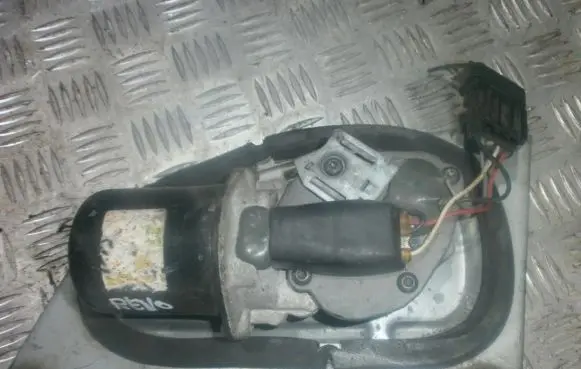 Renault Laguna I Wiper motor 8200000526
