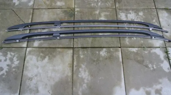 BMW X3 E83 Roof transverse bars on the 