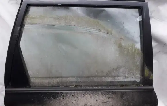 Nissan Sunny Rear door window glass 