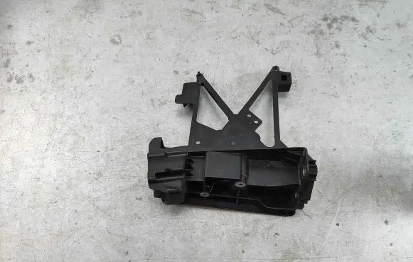 Radiator support slam panel bracket