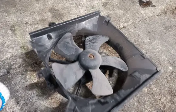 KIA Rio Electric radiator cooling fan