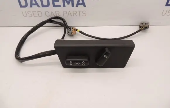 Volvo XC70 Seat control switch 39980267 D159
