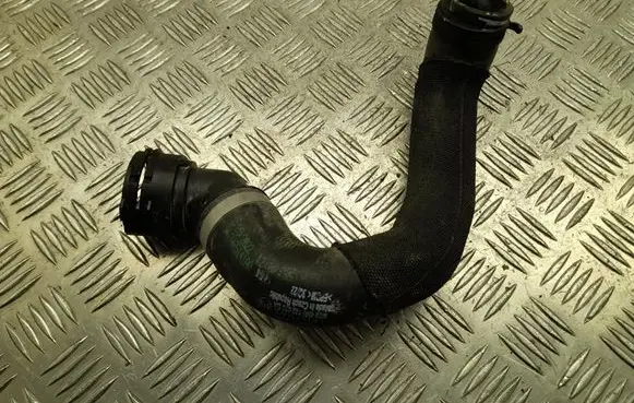 Volkswagen Touareg III Engine coolant pipe/hose 4M0122055DA