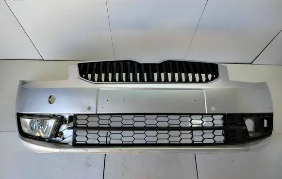 Skoda Octavia Mk3 (5E) Front bumper 5E0807221
