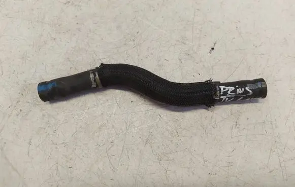 Toyota Prius (XW50) Engine coolant pipe/hose