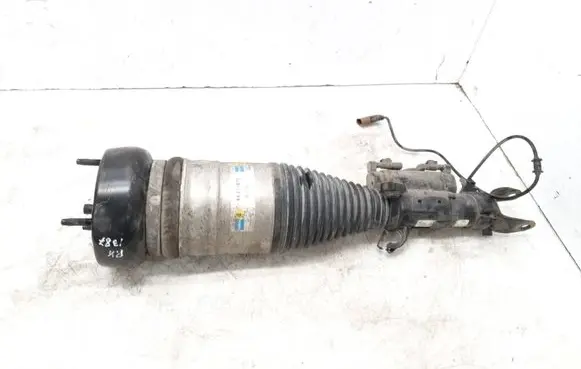 Mercedes-Benz C W205 Air suspension front shock absorber 44251673