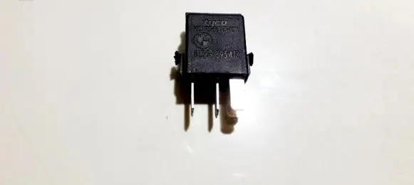 BMW 5 E34 Other relay 61361393412 v23073-b1005-x18
