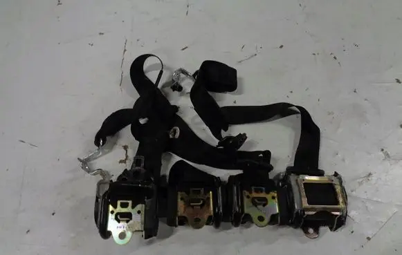 Audi A3 S3 8L Front seatbelt