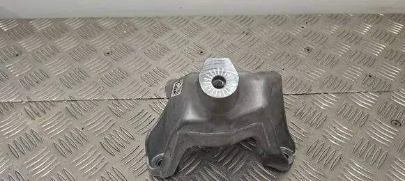 Audi A6 S6 C8 4K Engine mounting bracket 8W0199307Q