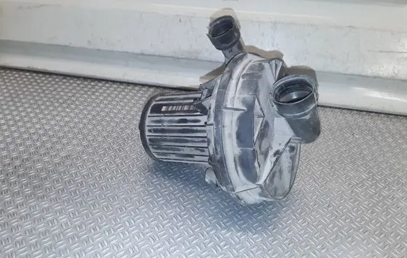 Volkswagen Touareg I Secondary air pump 06A959253B