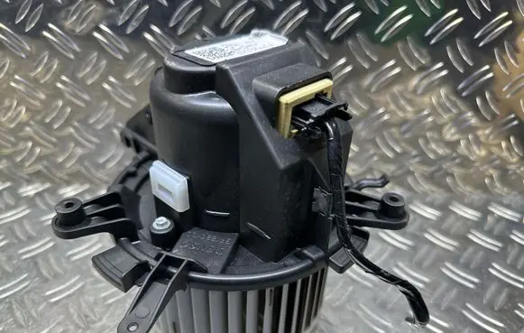 Peugeot Expert Heater fan/blower EQA353 1D480004667347