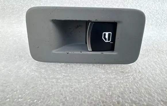 Volkswagen Touareg I Electric window control switch 7L6959851B