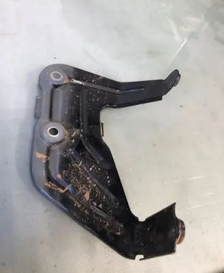 BMW X4 G02 Fender mounting bracket 742467803