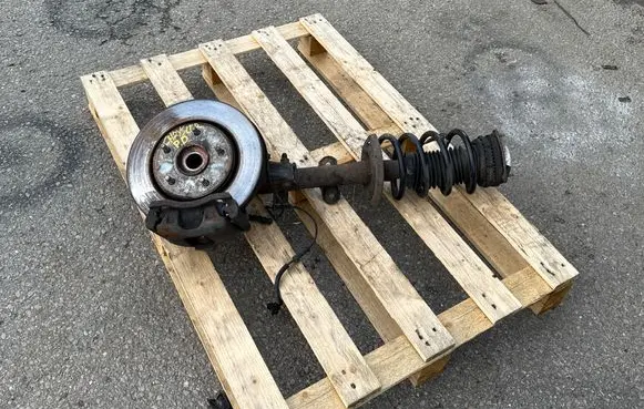 Chrysler Grand Voyager V Front wheel hub spindle knuckle