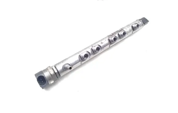 BMW 3 E90 E91 Fuel main line pipe 7809127 0281002738 0281002948