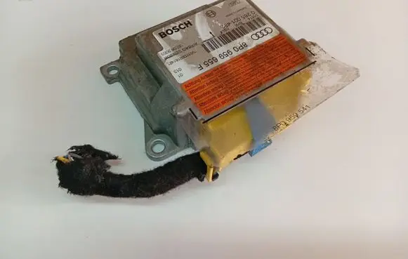 Audi A3 S3 8P Airbag control unit/module 8P0959655F