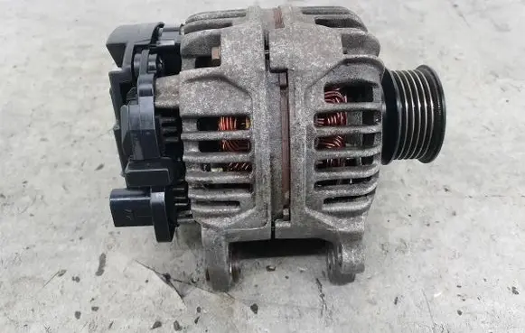 Seat Toledo II (1M) Generator/alternator 028903028D
