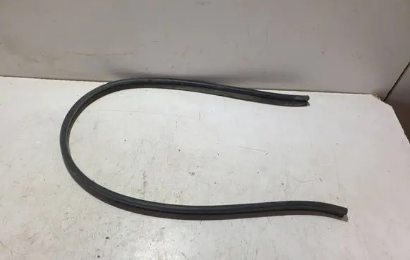 Hyundai Kona I Engine compartment rubber 