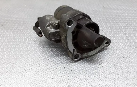 Citroen Xsara Picasso Starter motor M000T82081