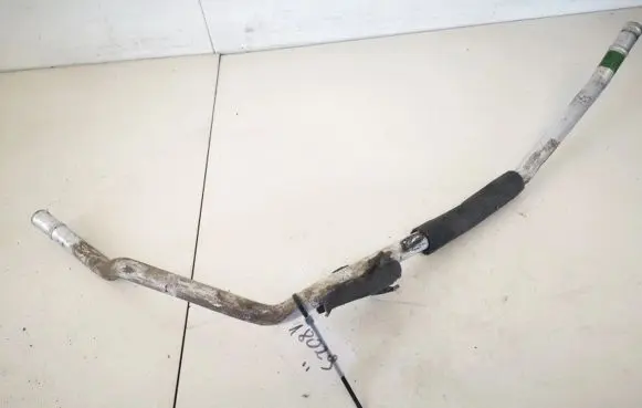 Mercedes-Benz C W203 Engine coolant pipe/hose